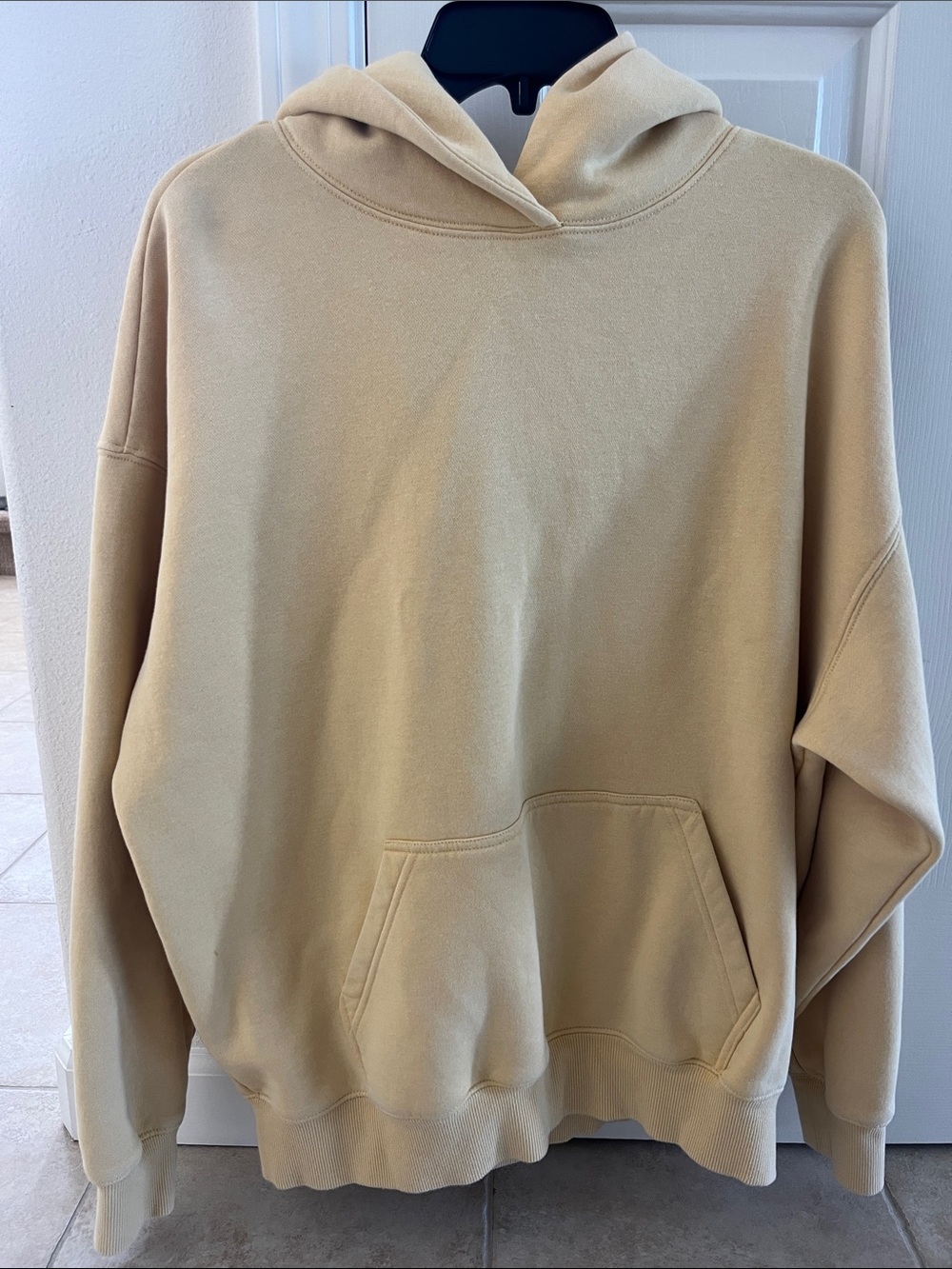 PacSun Light Yellow Hoodie Sweatshirt